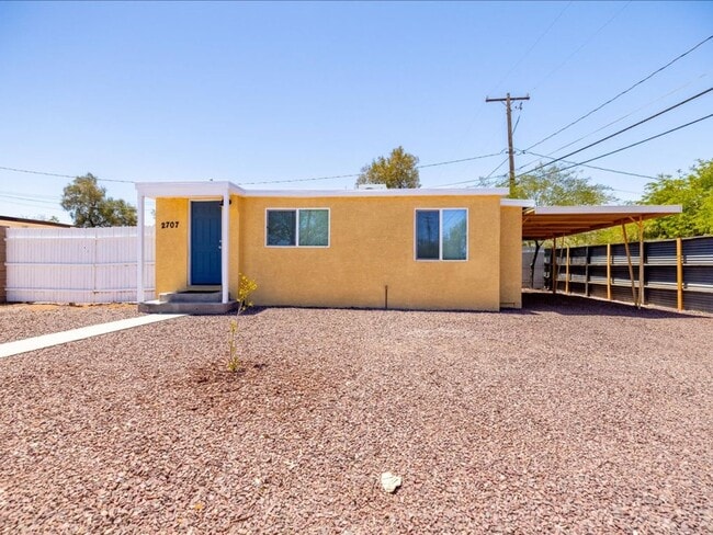 property at 2707 E Grant Rd