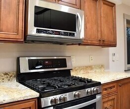 21 Skyview Ln in Webster, MA - Building Photo - Building Photo
