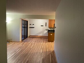 2530 1st Ave S, Unit N204 in Minneapolis, MN - Foto de edificio - Building Photo