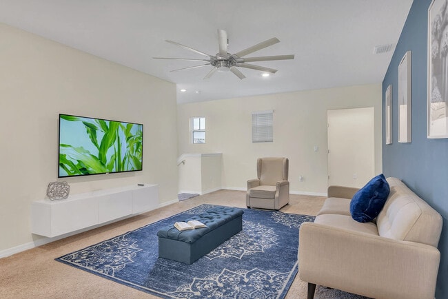 7511 Oakmoss Loop in Davenport, FL - Building Photo - Building Photo