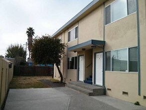 1014 Coalport St-Unit -B in San Pablo, CA - Foto de edificio - Building Photo