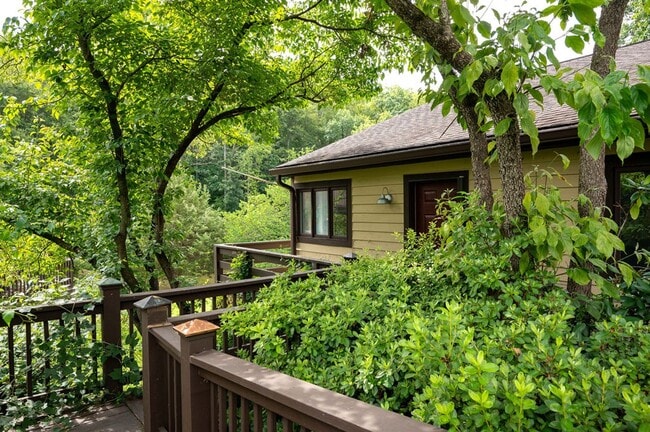 1285 Branchlands Dr in Charlottesville, VA - Building Photo - Building Photo