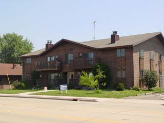 331 First St in Neenah, WI - Foto de edificio