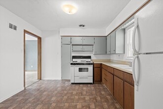 1311 W Worley St in Columbia, MO - Building Photo - Building Photo