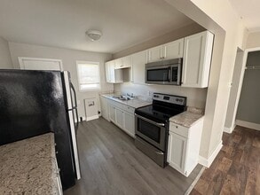 3238 Claude St in Fayetteville, NC - Foto de edificio - Building Photo