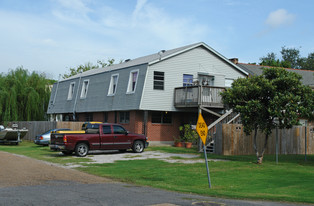 2900 Lake Villa Dr Apartments