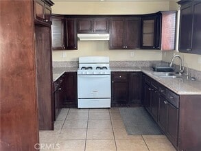 580 E 12th St, Unit 1 in Pomona, CA - Building Photo - Building Photo