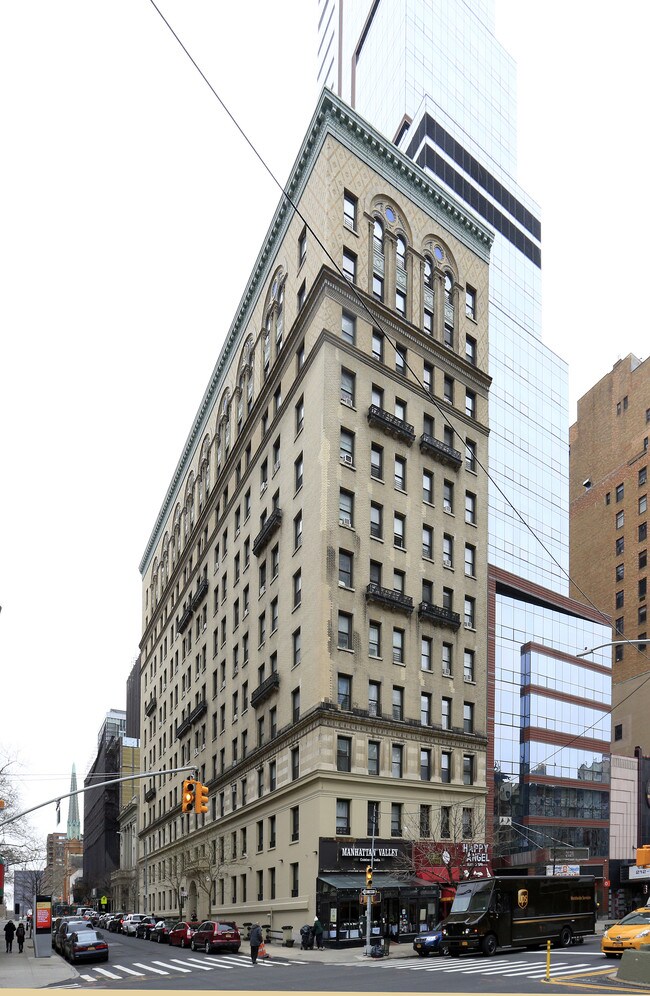 2632-2636 Broadway in New York, NY - Building Photo - Building Photo