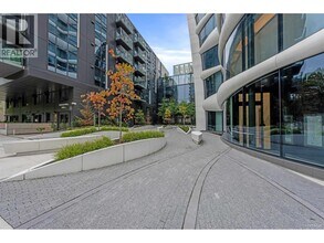 1033 Nelson St. in Vancouver, BC - Building Photo - Building Photo