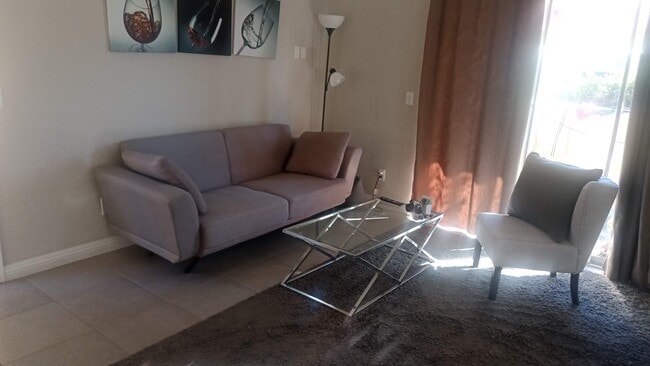 7200 Pirates Cove Rd