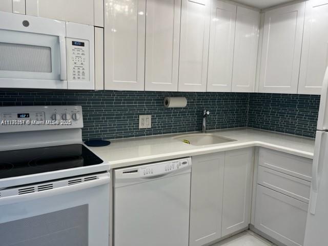 20379 W Country Club Dr in Aventura, FL - Foto de edificio - Building Photo