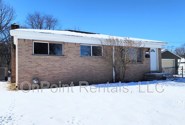 1223 Deering St in Garden City, MI - Building Photo - Building Photo