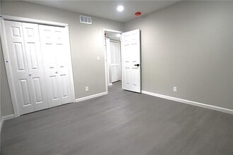 2637 Lester St in Atlanta, GA - Building Photo - Building Photo