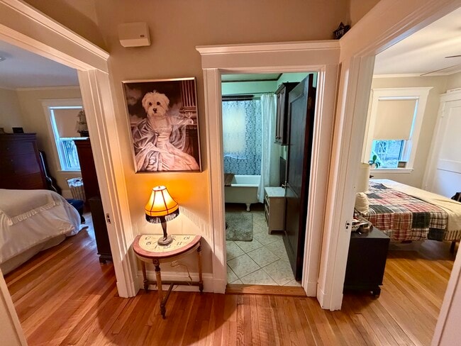 33 High St, Unit 1 in Somerville, MA - Building Photo - Building Photo