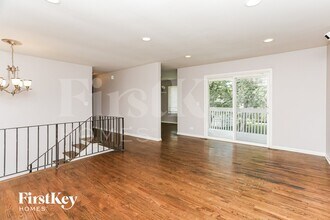 48 Cloverleaf Rd in Matteson, IL - Building Photo - Building Photo