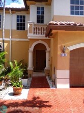 5161 SW 140th Terrace in Miramar, FL - Foto de edificio - Building Photo