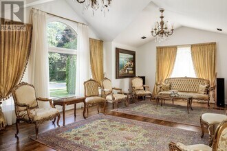 42 Fifeshire Rd in Toronto, ON - Building Photo - Building Photo