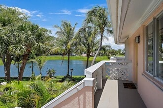 353 S US Hwy 1, Unit A8 in Jupiter, FL - Foto de edificio - Building Photo