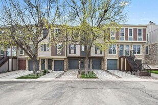 2578 E Nichols Cir in Centennial, CO - Building Photo