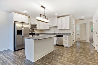 112 Brickyard Ln in Lillington, NC - Building Photo - Building Photo