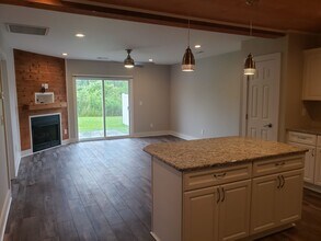 182 Pine Hollow Rd in Holly Ridge, NC - Building Photo - Building Photo