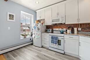 279 Shawmut Ave, Unit 3 Apartments