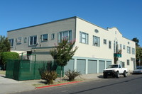 425-427 38th St in Oakland, CA - Foto de edificio - Building Photo