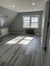 37 Aberdeen Ct in Haledon, NJ - Building Photo - Building Photo