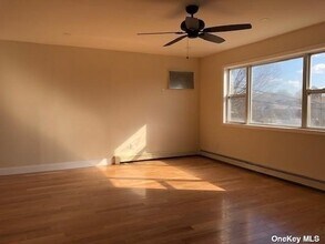 165-15 Foch Blvd-Unit -2nd FL in Queens, NY - Building Photo - Building Photo