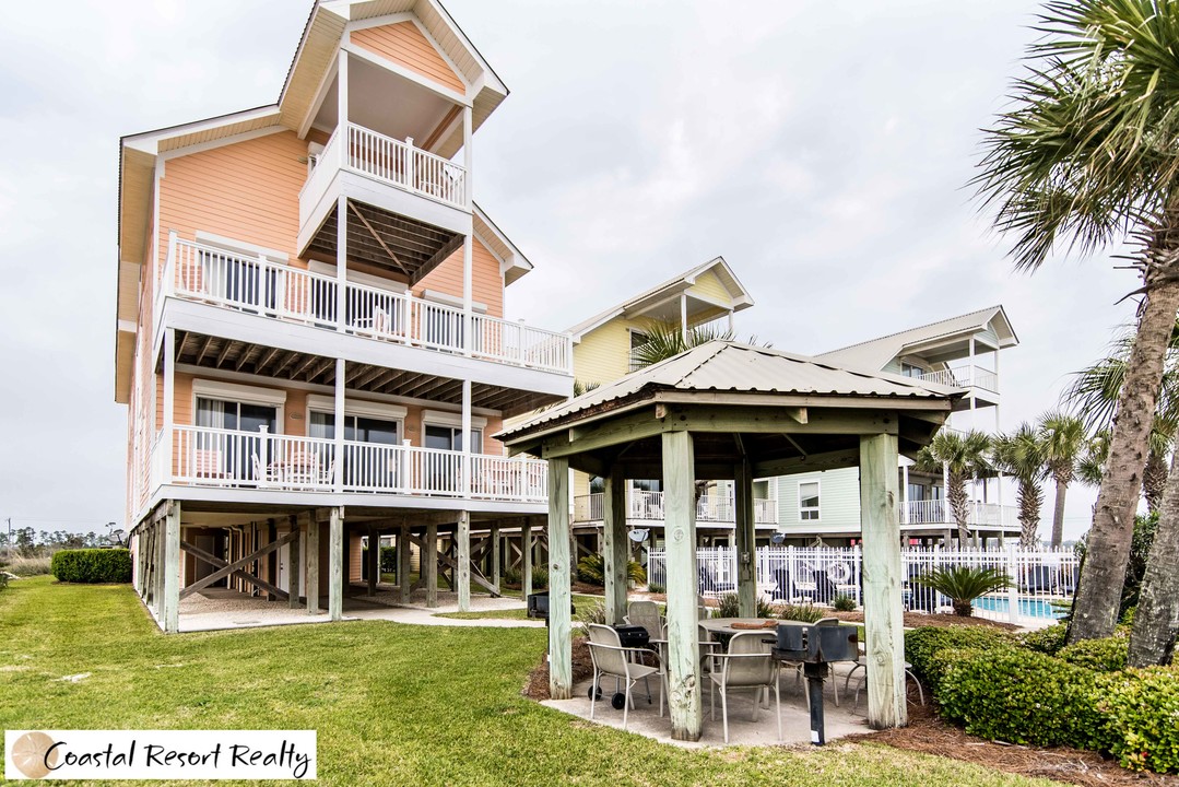 Stars&Strips and Liberty in Gulf Shores, AL - Building Photo