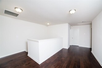 5615 Bright Cross Wy in Suwanee, GA - Building Photo - Building Photo
