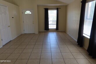 11884 Belfry Park Dr in El Paso, TX - Building Photo - Building Photo