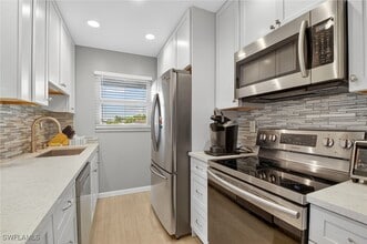 572 South Dr in Delray Beach, FL - Building Photo - Building Photo