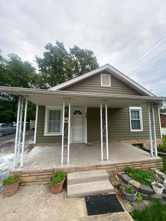 property at 3600 Marvin Ave