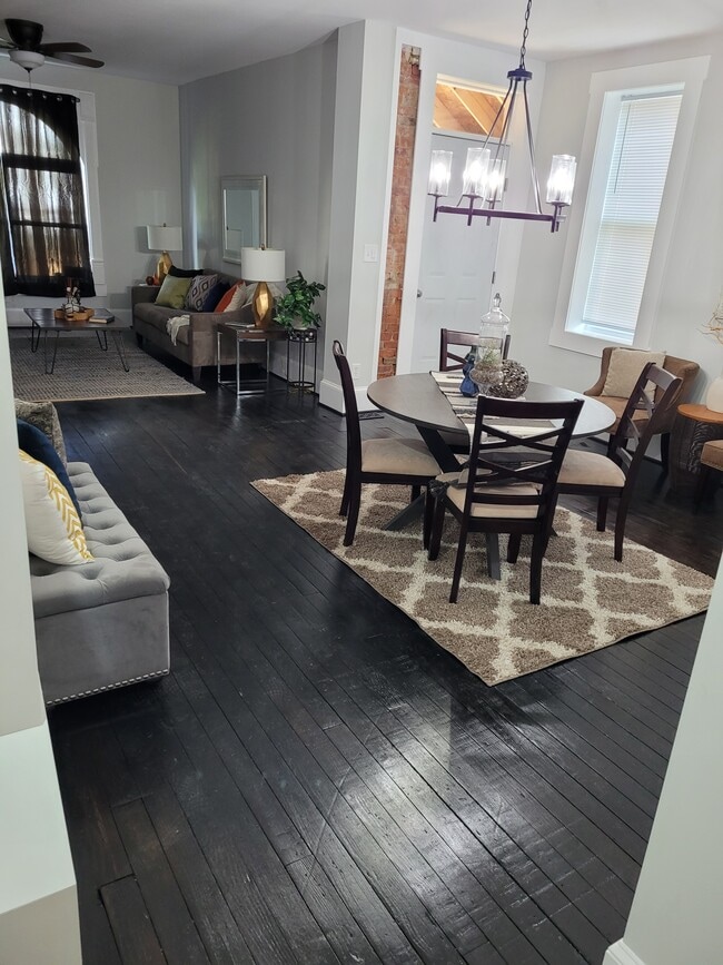 927 Oakwood Ave in Columbus, OH - Building Photo - Building Photo