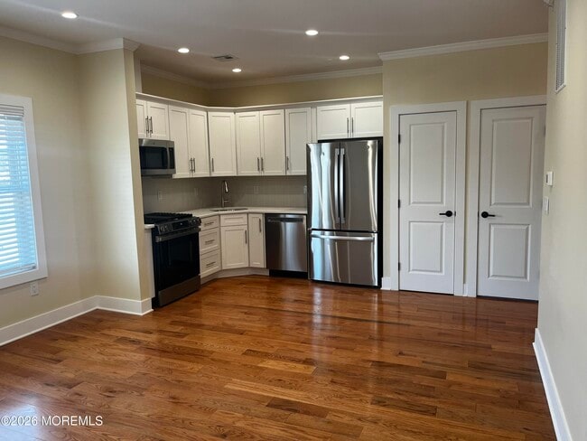 property at 2419 Bridge Ave