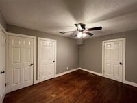 2801 Holman St photo'