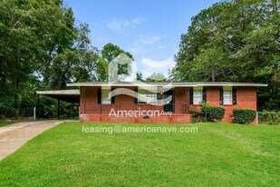 5631 Mill Branch Rd in Columbus, GA - Building Photo