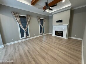 116 Sandstone Ave in Scott, LA - Building Photo - Building Photo