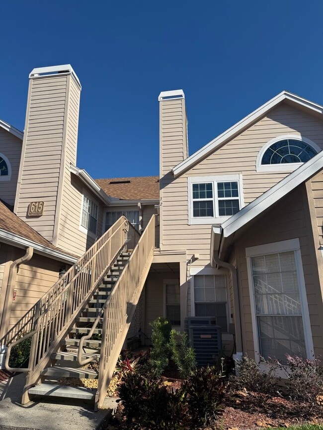 property at 615 RICHLAND Ct