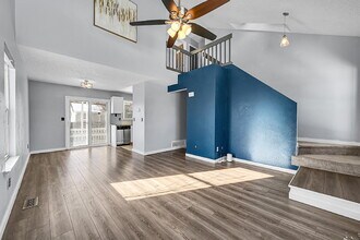 520 Pucket Cir in Colorado Springs, CO - Foto de edificio - Building Photo