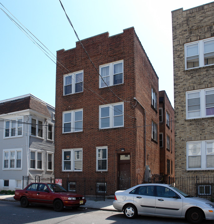 72 Boylan St in Newark, NJ - Building Photo