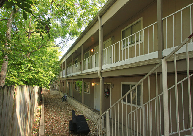 Brentwood Terrace in Austin, TX - Foto de edificio - Building Photo