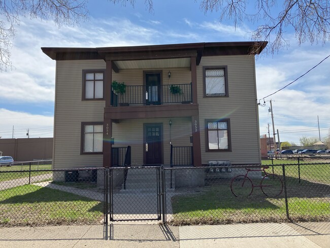 3052 Minnehaha Ave, Unit #4 in Minneapolis, MN - Building Photo - Building Photo