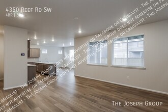 4350 Reef Rd SW in Port Orchard, WA - Building Photo - Building Photo