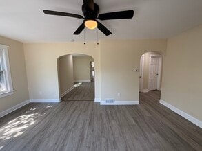 428 3rd Ave in Cherry Hill Township, NJ - Building Photo - Building Photo