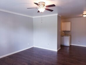 5722 Gaston Ave, Unit A in Dallas, TX - Building Photo - Building Photo