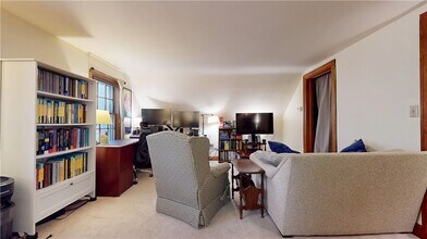 1313 E State St in Ithaca, NY - Building Photo - Building Photo