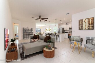 724 San Filippo Dr SE in Palm Bay, FL - Building Photo - Building Photo