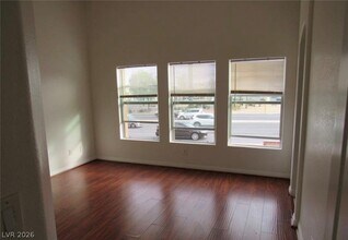 5523 Baccarat Ave in Las Vegas, NV - Building Photo - Building Photo